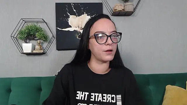 Snapshot of IzabelllNoir chatting on 01/07/26, 10:40 IzabelllNoir online show from 01/07/26, 10:40