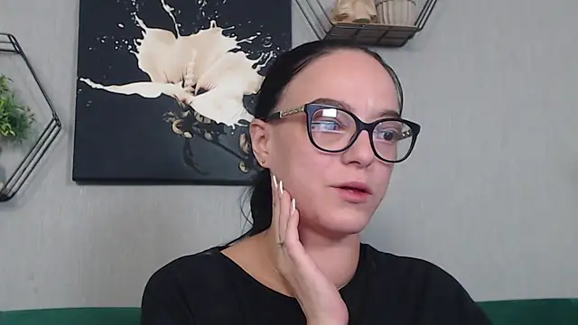 Snapshot of IzabelllNoir chatting on 01/19/26, 08:29 IzabelllNoir online show from 01/19/26, 08:29