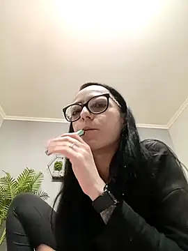Snapshot of IzabelllNoir chatting on 02/26/26, 10:09 IzabelllNoir online show from 02/26/26, 10:09