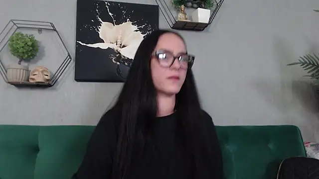 Snapshot of IzabelllNoir chatting on 03/03/26, 10:10 IzabelllNoir online show from 03/03/26, 10:10