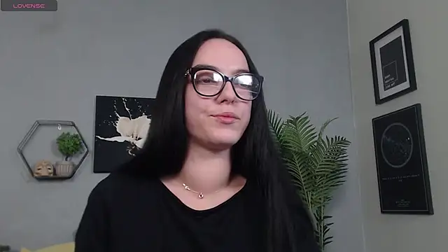 Snapshot of IzabelllNoir chatting on 04/04/26, 07:17 IzabelllNoir online show from 04/04/26, 07:17