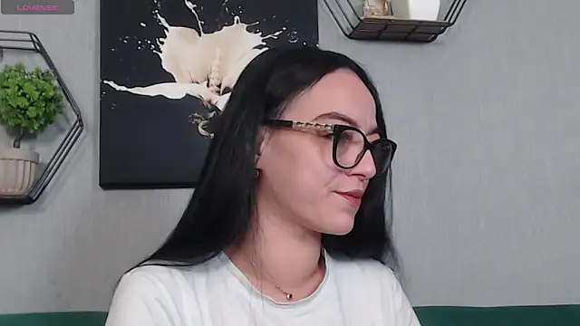 Snapshot of IzabelllNoir chatting on 04/10/26, 05:01 IzabelllNoir online show from 04/10/26, 05:01
