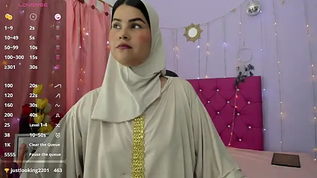 AishaAmin  online show from 12/14/24, 12:23