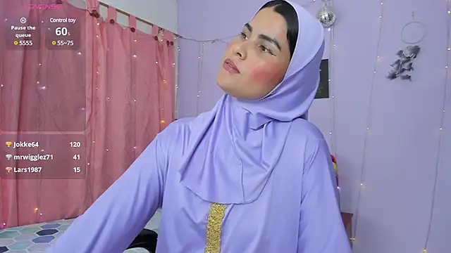 AishaAmin  online show from 01/16/25, 03:56