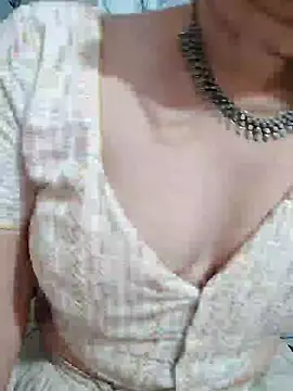 Brown Maxi online show from 01/15/25, 03:39