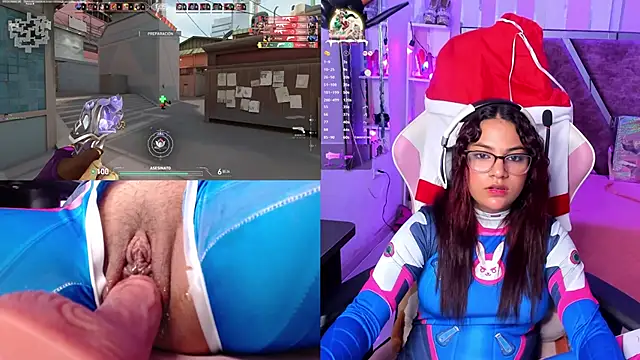 PetiteSophie  online show from 12/22/24, 04:17