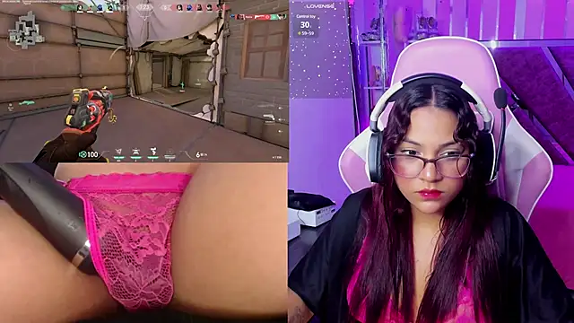PetiteSophie  online show from 01/12/25, 05:33