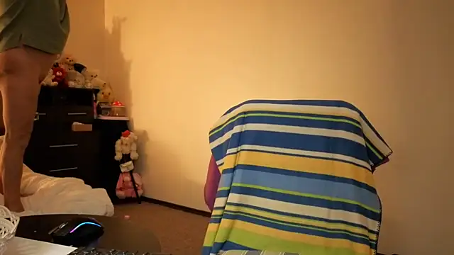 Snapshot of YourDreamLoverr chatting on 11/30/25, 12:36 YourDreamLoverr online show from 11/30/25, 12:36