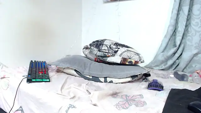 andre20a31 online show from 01/04/25, 07:34
