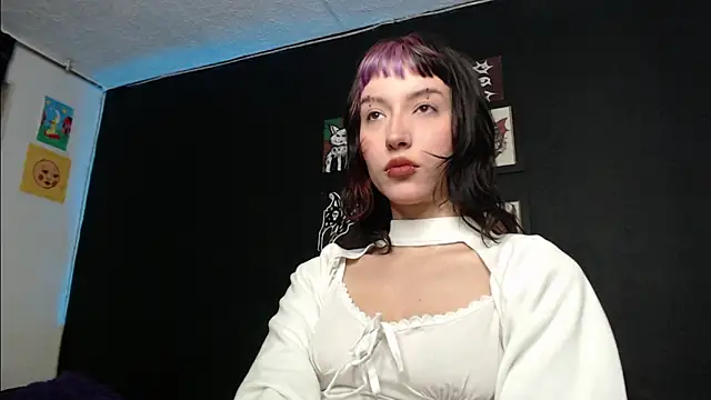 Snapshot of niakat_ chatting on 01/17/25, 06:36 niakat online show from 01/17/25, 06:36