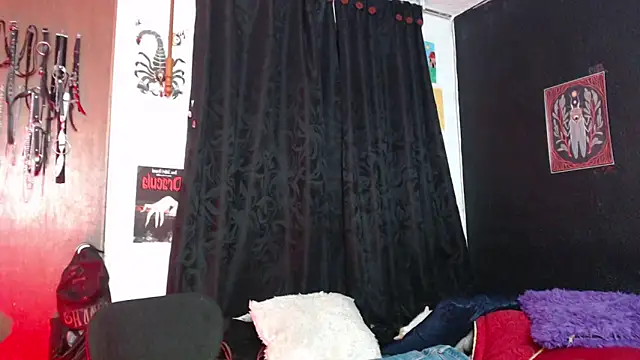 Snapshot of niakat_ chatting on 03/11/25, 04:32 niakat online show from 03/11/25, 04:32