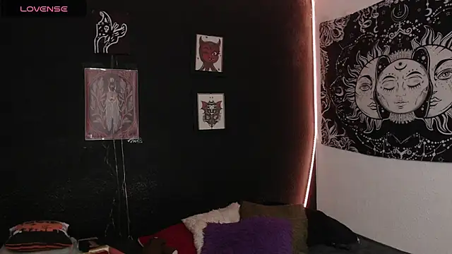 Snapshot of niakat_ chatting on 09/10/25, 12:54 niakat online show from 09/10/25, 12:54