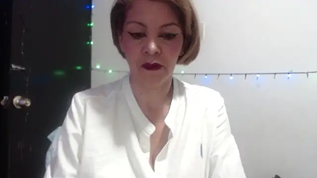 electra-mommy online show from 06/10/26, 10:03