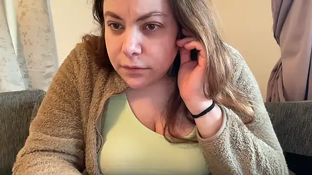 Snapshot of cumwithmee3 chatting on 11/05/25, 12:38 cumwithmee3 online show from 11/05/25, 12:38