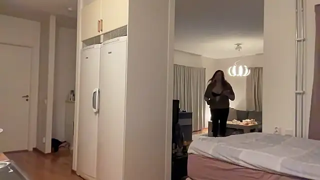 Snapshot of cumwithmee3 chatting on 11/14/25, 04:06 cumwithmee3 online show from 11/14/25, 04:06