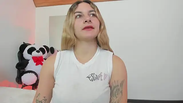 AtheneaRossi online show from 01/23/25, 03:54