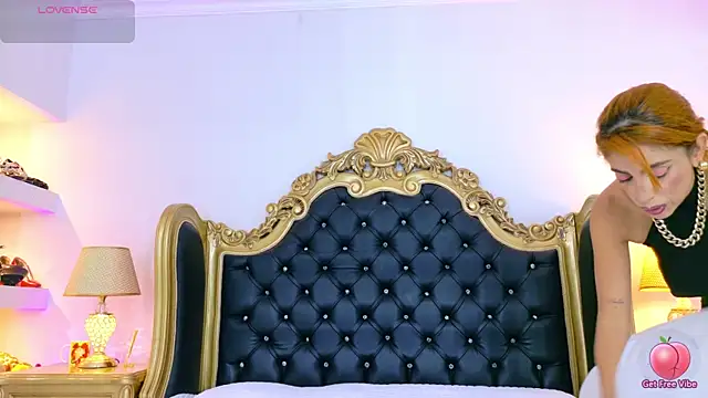 AdelinaVans online show from 07/28/26, 12:12