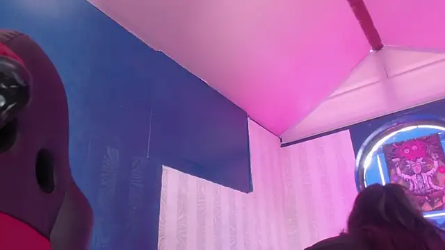 Snapshot of vitoria23_ chatting on 07/10/26, 02:08 vitoria23 online show from 07/10/26, 02:08