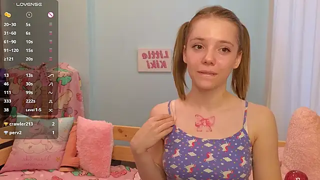 Snapshot of PrincessLittleKiki chatting on 10/03/25, 07:16 PrincessLittleKiki online show from 10/03/25, 07:16