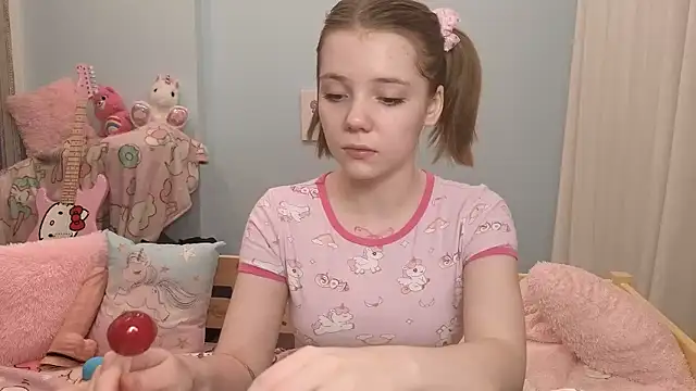 Snapshot of PrincessLittleKiki chatting on 01/11/26, 03:39 PrincessLittleKiki online show from 01/11/26, 03:39