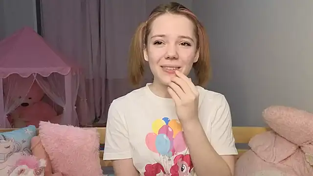 Snapshot of PrincessLittleKiki chatting on 02/25/26, 07:01 PrincessLittleKiki online show from 02/25/26, 07:01