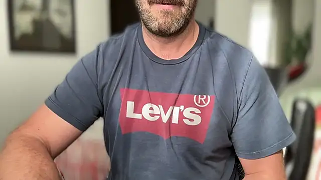 Snapshot of Mr_Beef chatting on 09/30/25, 12:21 Mr Beef online show from 09/30/25, 12:21