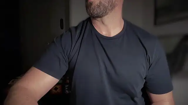 Snapshot of Mr_Beef chatting on 10/12/25, 07:35 Mr Beef online show from 10/12/25, 07:35