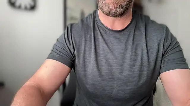Mr Beef online show from 06/12/26, 01:10