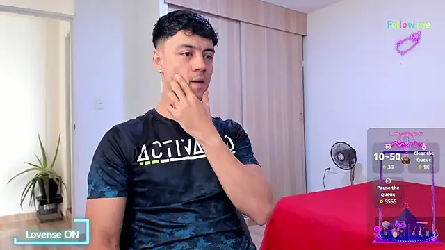 Sebastian-Dash online show from 12/24/24, 06:50