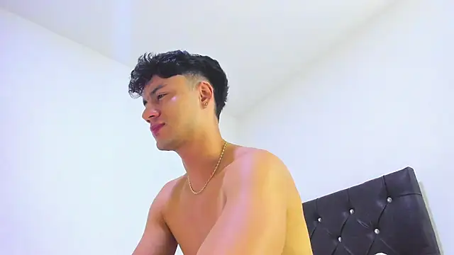 Sebastian-Dash online show from 02/06/25, 06:18