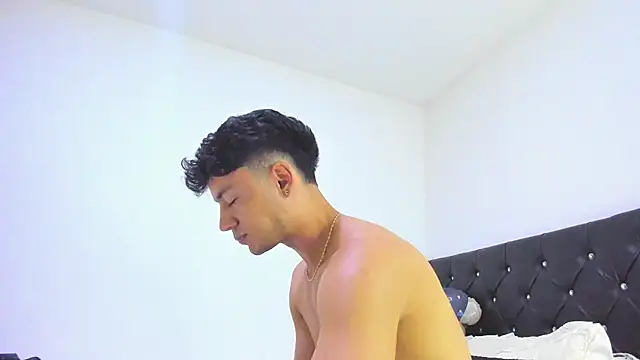 Sebastian-Dash online show from 02/07/25, 05:52