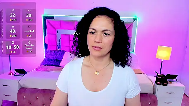 Snapshot of Aliciia_cute1 chatting on 02/24/25, 09:52 Aliciia cute1 online show from 02/24/25, 09:52
