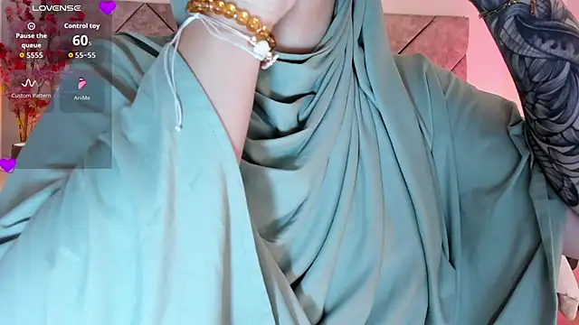 Snapshot of anna-henao chatting on 11/01/25, 06:43 anna-henao online show from 11/01/25, 06:43