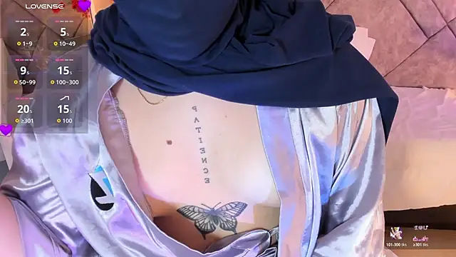 Snapshot of anna-henao chatting on 12/05/25, 06:37 anna-henao online show from 12/05/25, 06:37