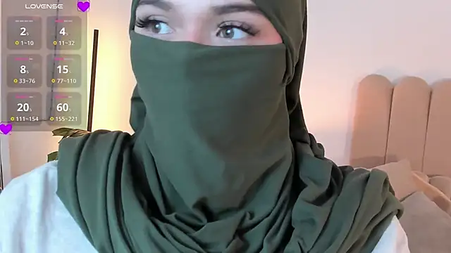 anna-henao online show from 07/23/26, 03:37