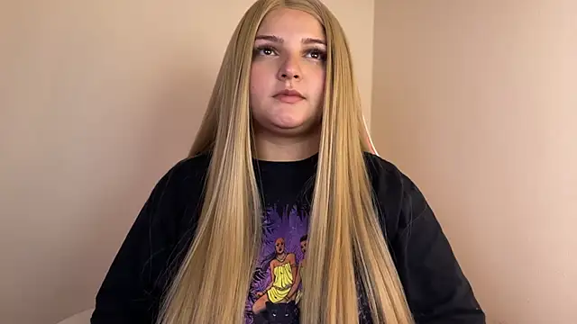 SweetPaige  online show from 01/01/25, 08:47