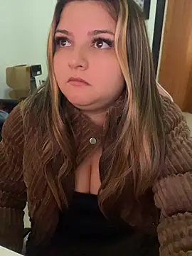 SweetPaige  online show from 06/19/26, 01:26
