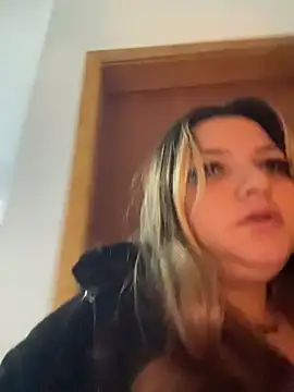 SweetPaige  online show from 06/21/26, 01:03