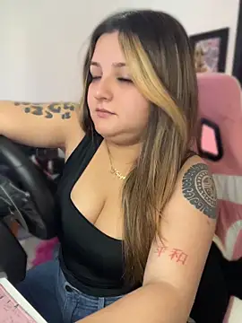 SweetPaige  online show from 06/26/26, 06:56