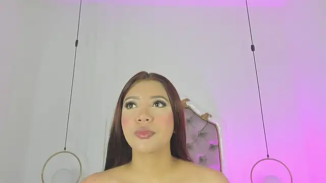 Pushaina   online show from 10/28/25, 03:32