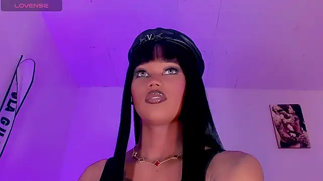 Snapshot of naomy__xx chatting on 10/26/25, 02:06 naomy  xx online show from 10/26/25, 02:06