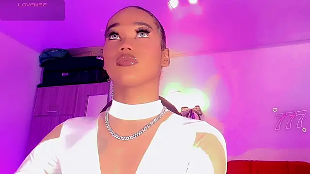 naomy  xx online show from 06/13/26, 03:15