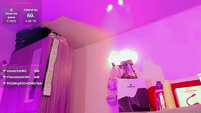 naomy  xx online show from 06/25/26, 05:12