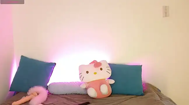 kittycatw online show from 12/04/24, 02:26