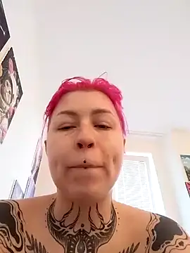 Snapshot of divine_eve chatting on 01/29/25, 10:58 divine eve online show from 01/29/25, 10:58