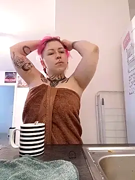 Snapshot of divine_eve chatting on 03/10/25, 12:59 divine eve online show from 03/10/25, 12:59