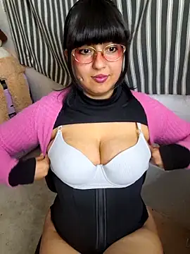 Snapshot of Derry_Cooper chatting on 11/07/25, 01:16 Derry Cooper online show from 11/07/25, 01:16