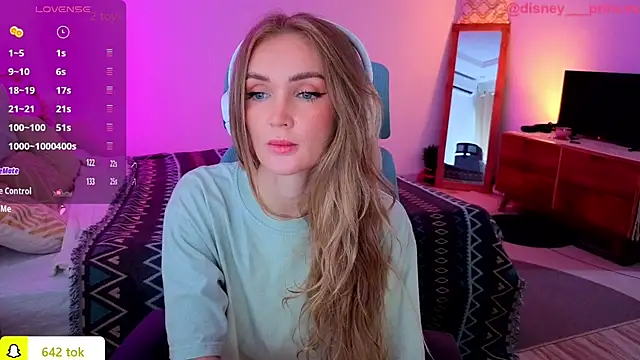 Snapshot of PrincessVS chatting on 11/13/25, 03:38 PrincessVS online show from 11/13/25, 03:38