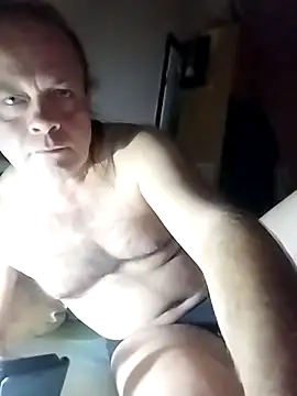 Snapshot of 1Kalandor@xh chatting on 12/17/25, 08:37 1Kalandorxh online show from 12/17/25, 08:37