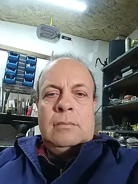 Snapshot of 1Kalandor@xh chatting on 02/13/26, 08:32 1Kalandorxh online show from 02/13/26, 08:32